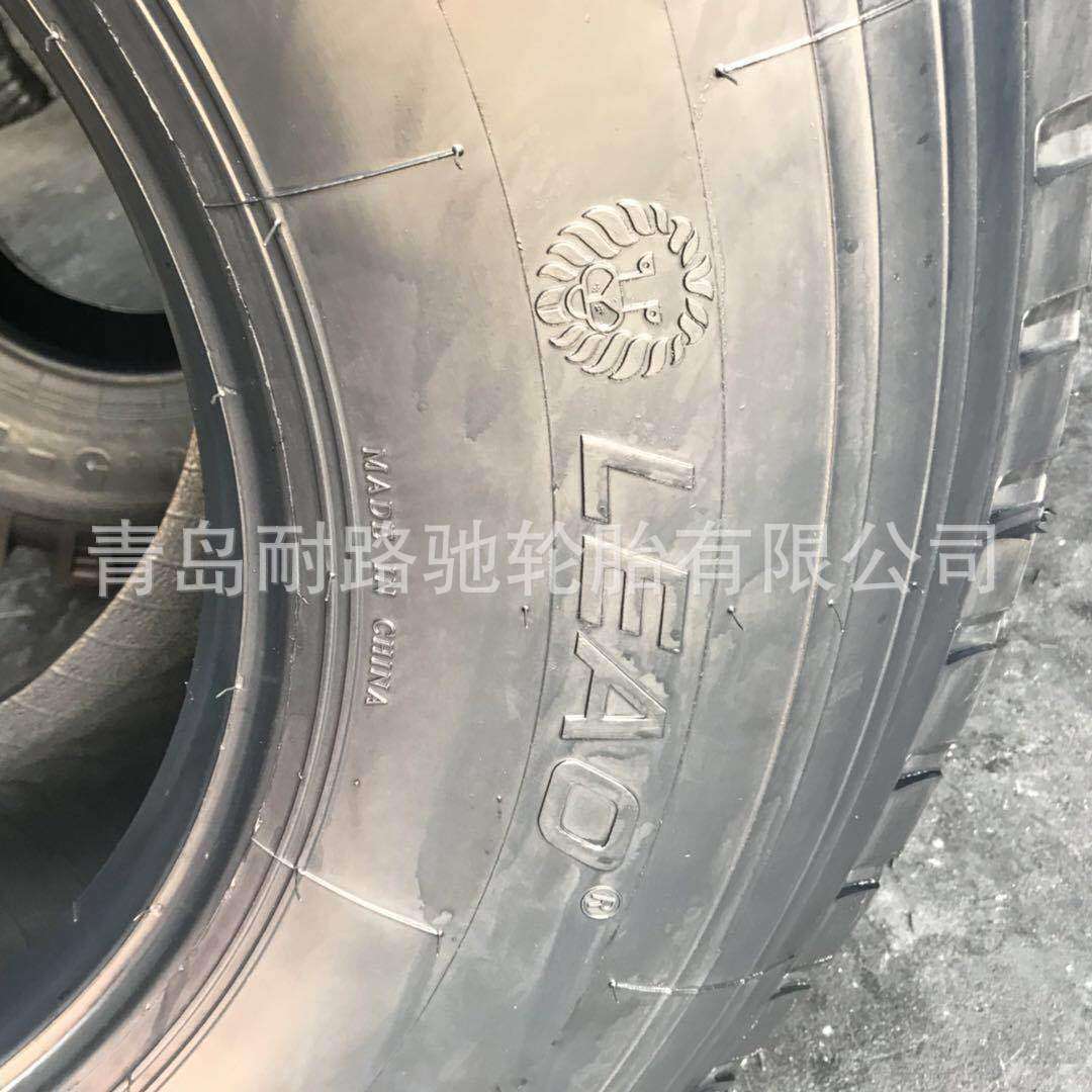 厂家供应           威狮油罐车轮胎 425/65R22.5全钢卡车轮胎