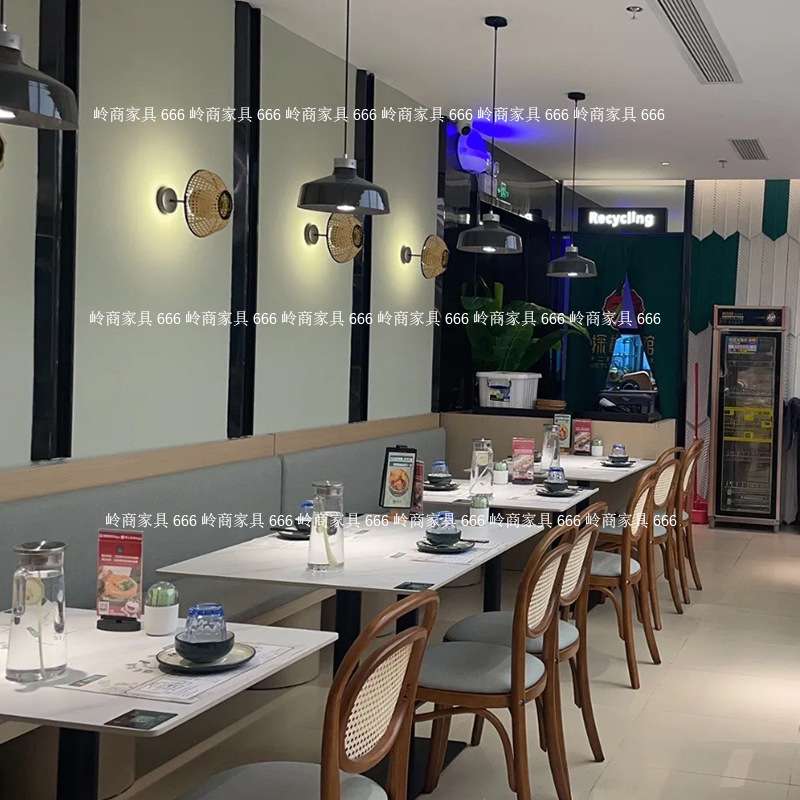 简约软白坐垫咖啡厅奶茶店实木洽谈椅子休闲餐桌椅组合商用靠背椅