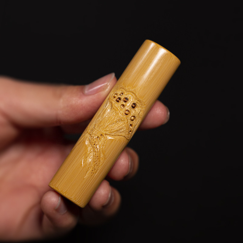 艺竹情名师精雕实心竹莲蓬玉竹手把件老竹料玉化文玩实心竹挂件