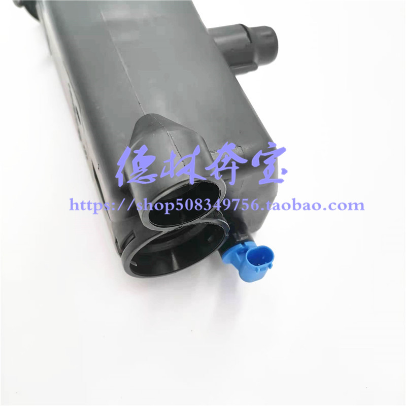 适用宝马3系E46X5水箱E46E53 318320防冻液水壶325330328膨胀水壶