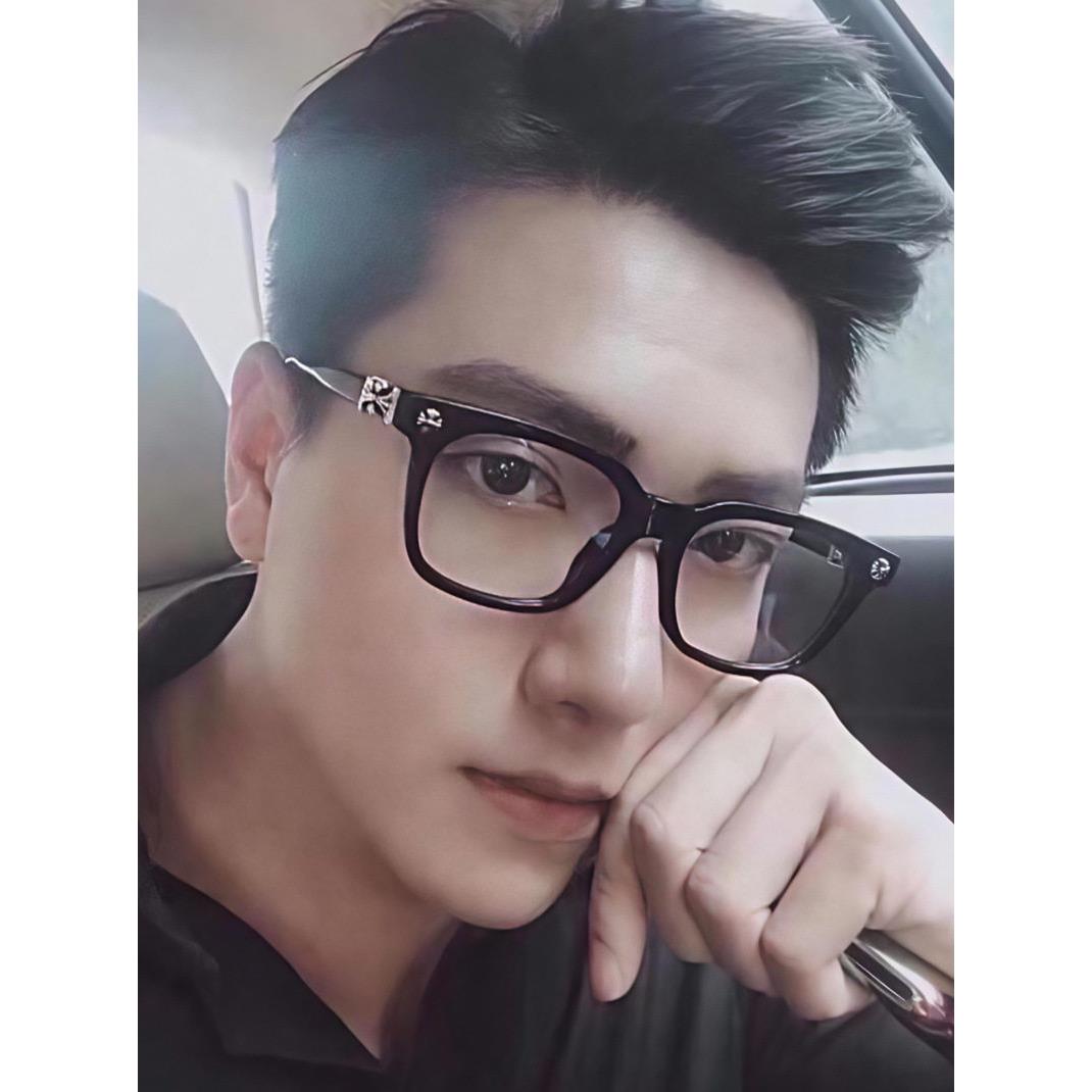 黑框素颜神器眼镜框男士日系复古超轻变色防蓝光近视眼镜女潮个性