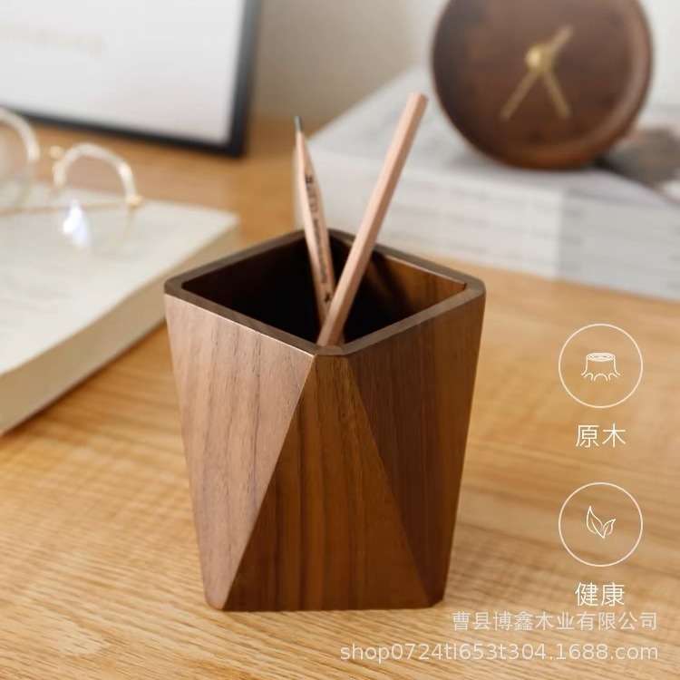 北欧简约桌面摆件学习纪念品文具收纳盒办公室创意木制笔筒