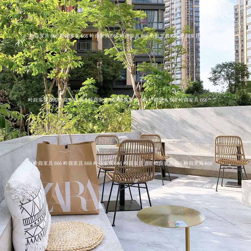 咖啡厅奶茶店藤编铁艺餐桌椅组合户外西餐厅小酒馆商用靠背椅子