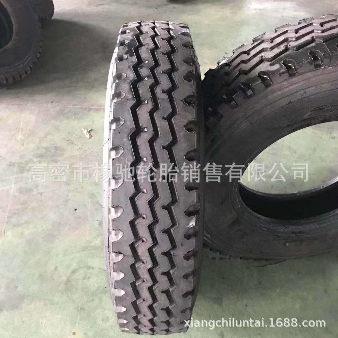 风神900- 9.00R20载重卡车钢丝轮胎 拉兵车轮胎