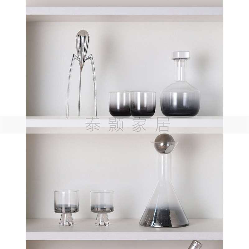 现代简约酒柜装饰摆件极简级水吧样板间酒吧酒具酒杯装饰品