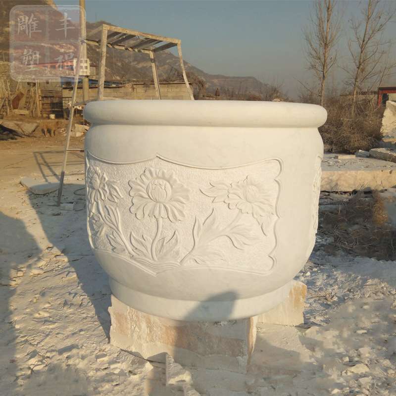 曲阳厂家 黄砂岩景观花盆 石雕园林装饰种植石材大花钵落地摆件