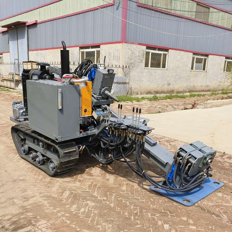 小型定向钻机非开挖导向穿越顶管机地下过路履带式水平钻孔机