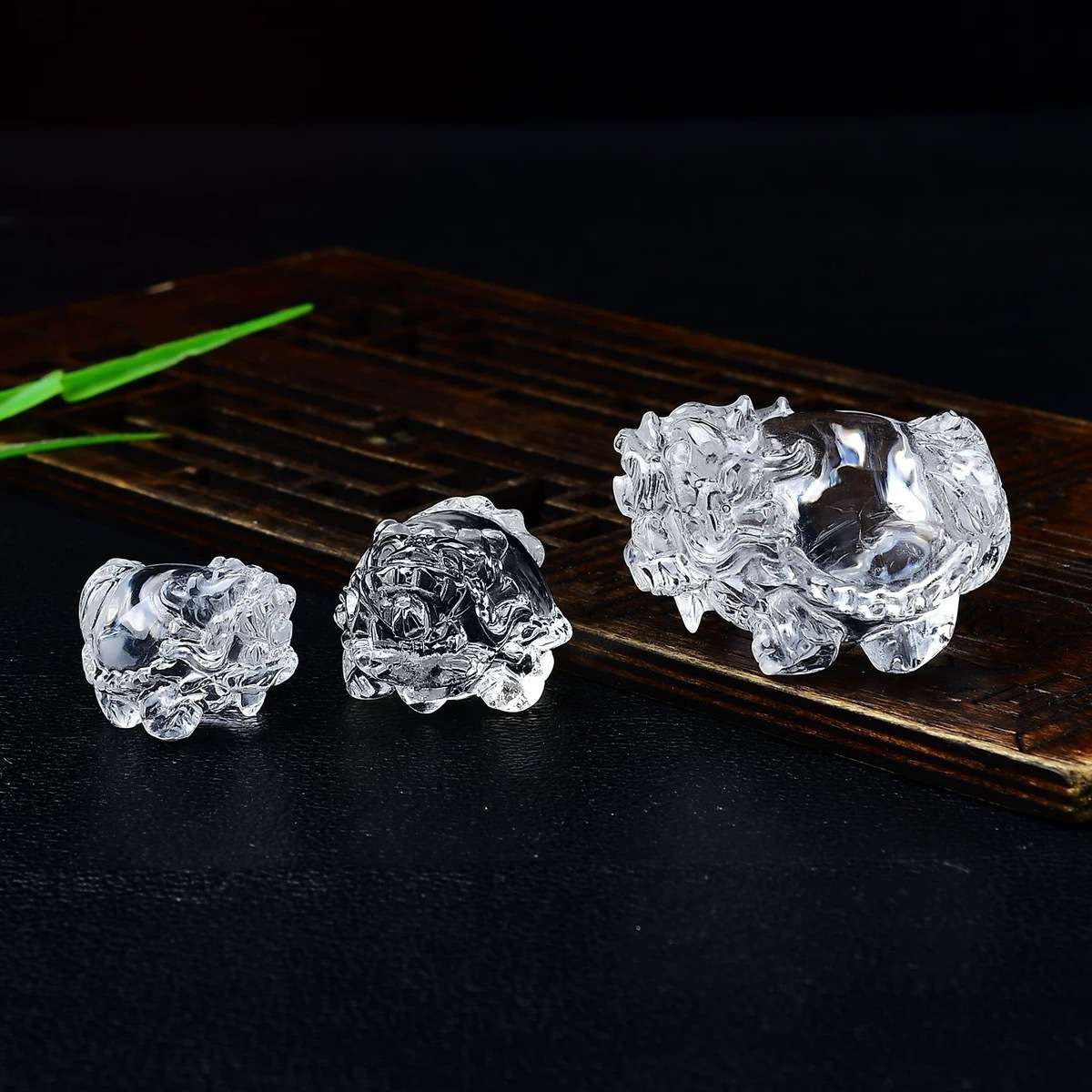 天然白水晶龙龟摆件手把件原石雕刻件家居办公室高端装饰品送礼