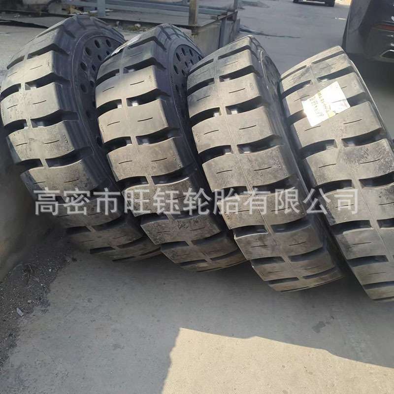 正新700-12矿山实心带孔散热叉车轮胎 650-10 28×9-15拖车轮胎