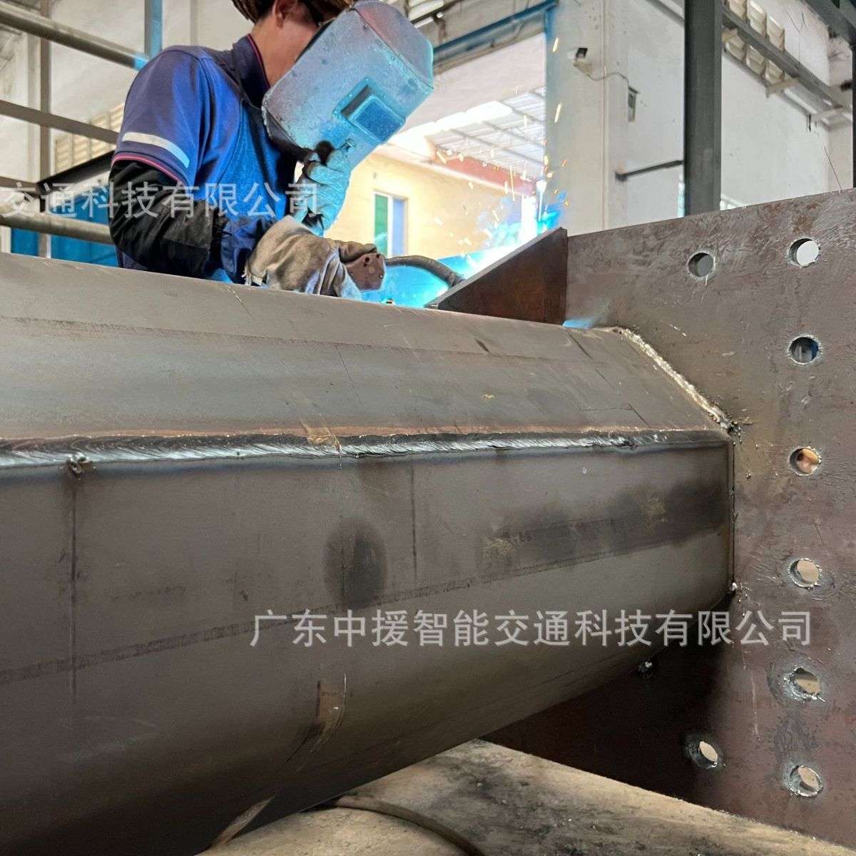 广州工厂 交通立杆制造商 6米横臂八角杆 可定F杆L杆八角杆