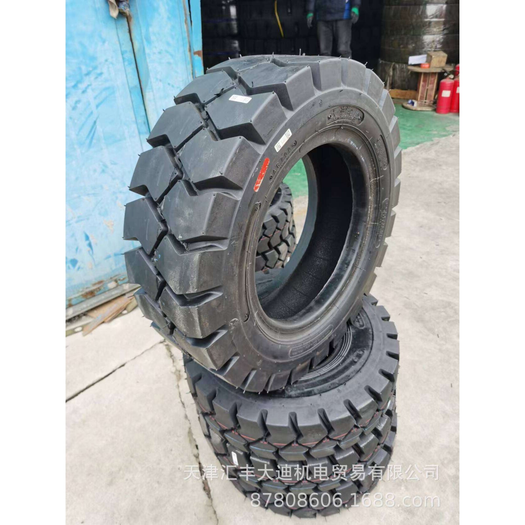 供应3-3.5吨叉车前轮后轮轮胎650-10/28x9-15叉车加强型充气轮胎