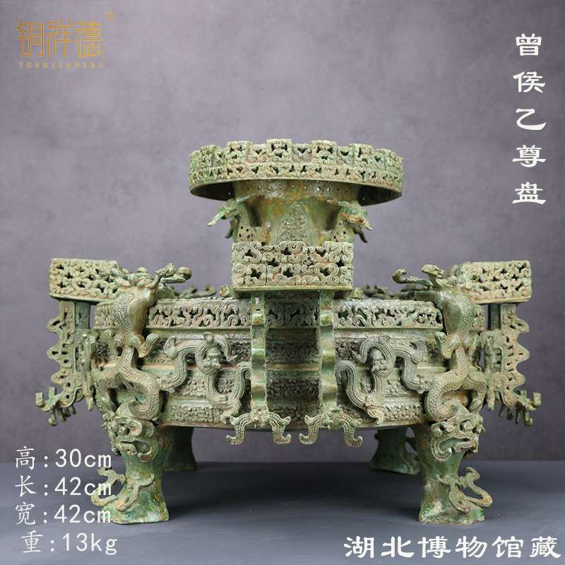 古青铜器方型铜樽扁壶储酒尊圆罍盛酒器兽面爵盉方彝摆件瓿瓶罐