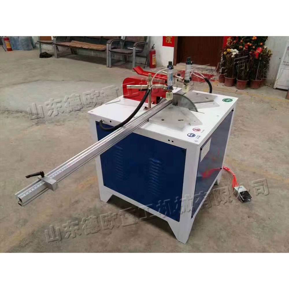 门窗类铝材切割机  广告灯箱45度切角机 小型金属制品锯切加工机
