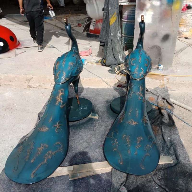 大型工厂玻璃钢仿真动物雕塑现货彩绘孔雀户外工艺品摆件景观