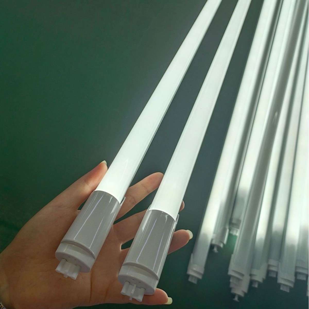感应加应急LED日光灯 断电自动应急照明车库灯 地库1.2米感应灯管