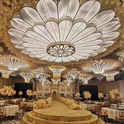 婚庆道具婚礼堂铁艺吊顶罗曼三层雕花酒店包柱子软装大型花瓣定制
