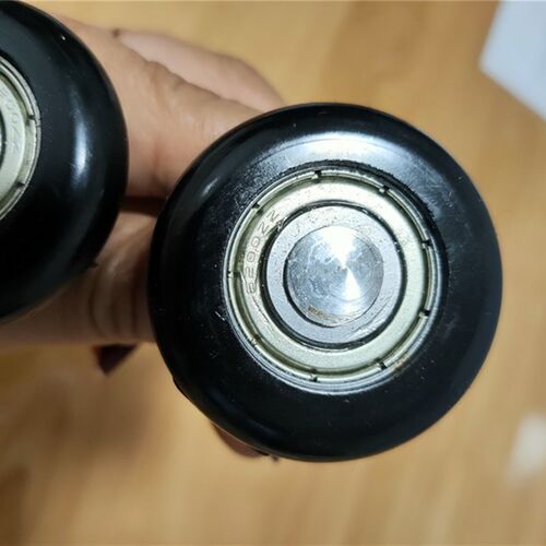 遥控车库门卷帘门轨道轮卷闸门轴承轮滑轮滚轮白轮尼龙轮塑料轮