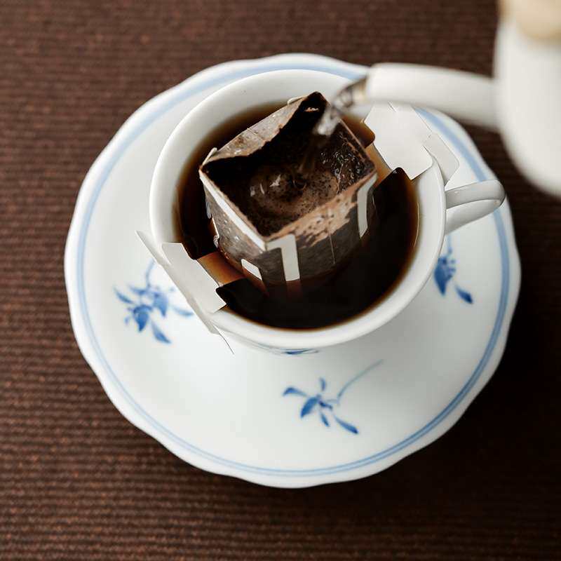 猪油白釉下手绘咖啡杯蝴蝶兰陶瓷中国白单杯带碟子手柄高档个人杯