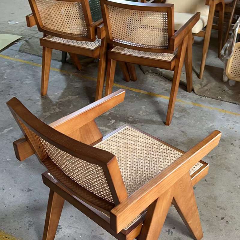工厂 藤编椅子餐厅酒店奶茶店休闲扶手椅 实木靠背手工椅子