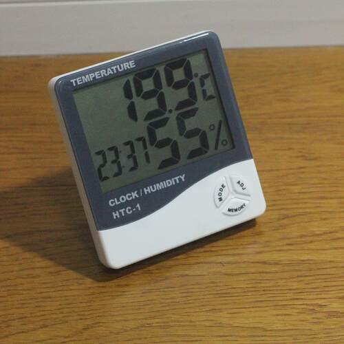 电子温湿度计时间闹钟显示室内电子温湿度计