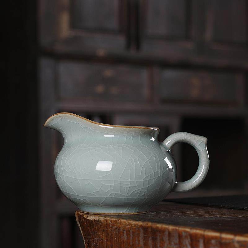 青瓷公道杯陶瓷功夫茶具哥窑手工茶海冰裂耐热大号公杯分茶器单个