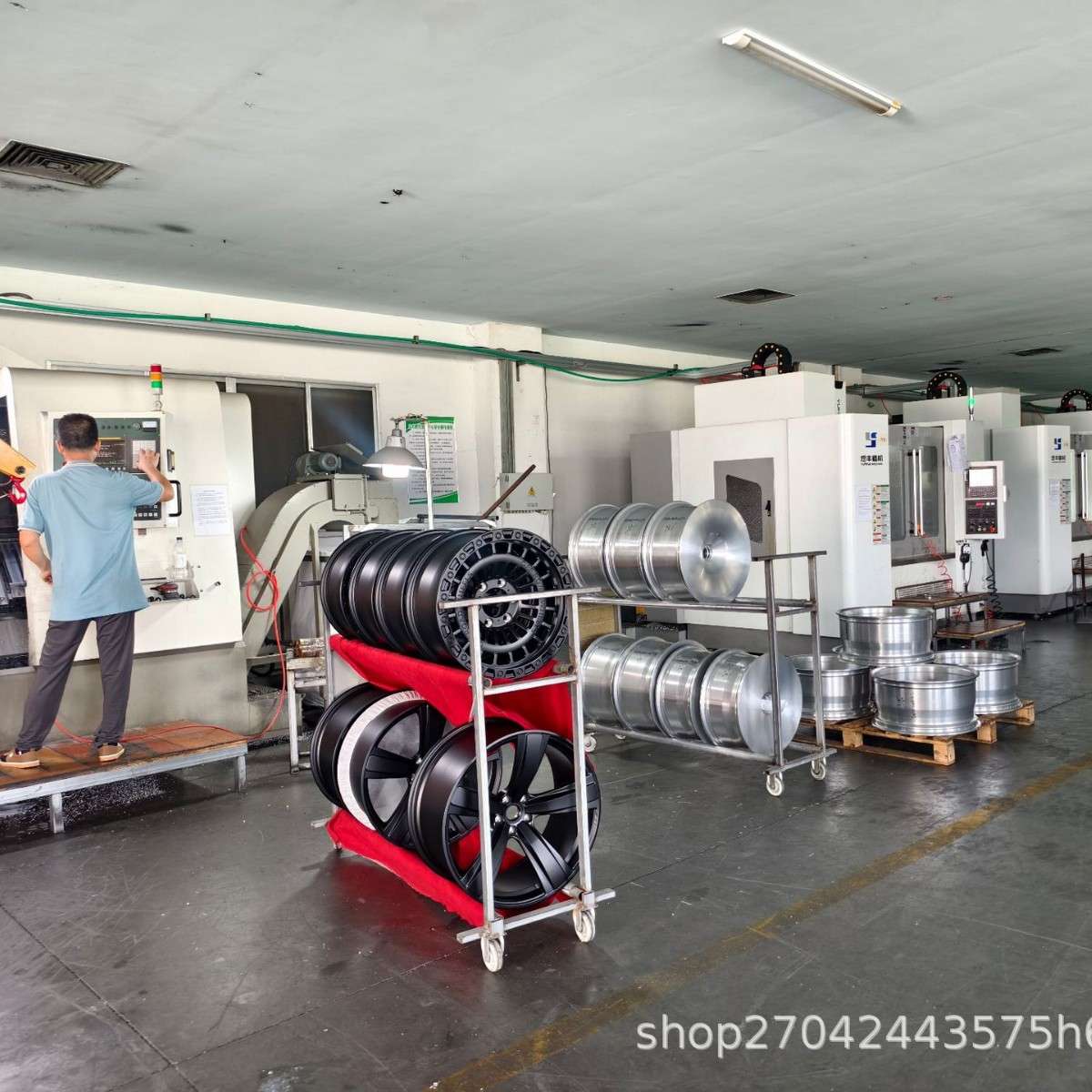 万吨锻造轮毂工厂OEM/ODM 轿车跑车赛车SUV越野轮毂改装出口20年