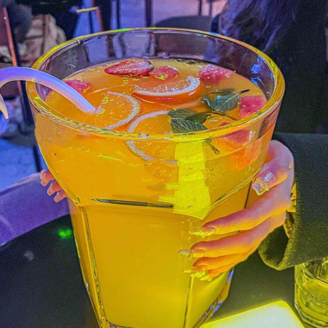 超大啤酒杯巨型大号杯子家用水杯网红新款聚会酒吧专用玻璃杯果茶