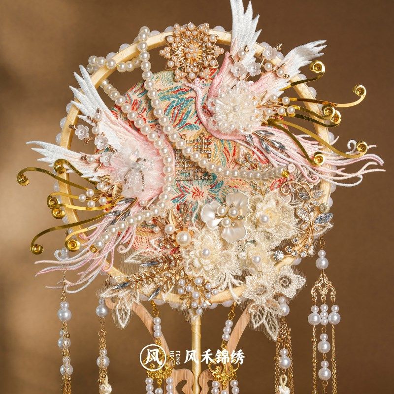 团扇新娘结婚婚礼出嫁秀禾服成品金喜扇diy材料包高级扇子手捧花