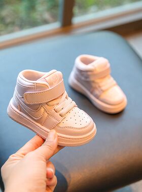 女宝宝鞋子春秋1一3岁小童鞋女软底E防滑运动鞋女童板鞋婴儿学步