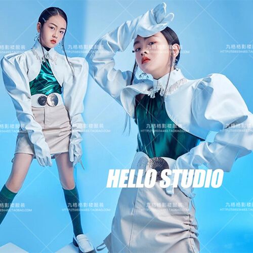 大童走秀潮服科技感风模特舞台表演比赛演出服儿童摄影写真艺术照