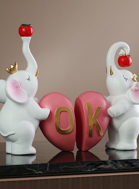 新婚礼物送新人可爱情侣对象摆件订婚客厅卧室装饰送闺蜜结婚礼物