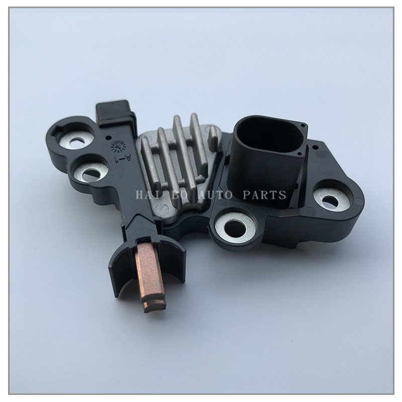 适配13款一汽奥迪Q5 F00M346164汽车12V14V 汽车交流发电机调节器