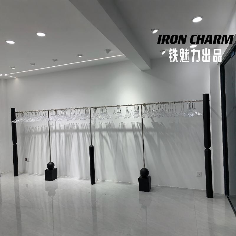 加厚黑色双拼不锈钢服装店展示架上墙式挂衣架陈列男女装陈列货架