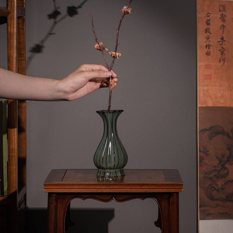 青瓷哥窑铁胎花瓶居家装饰茶室干花插花瓶子陶瓷小花器中式摆件