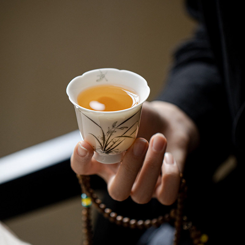 夏禾茶具手工白瓷花口茶杯纯手绘兰花主人杯家用单品茗杯功夫茶具