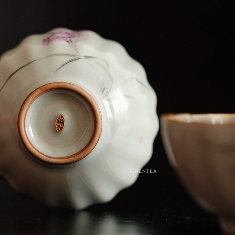 闻说景德镇市纯手绘天青汝窑品茗杯《鸢尾花》晓华制