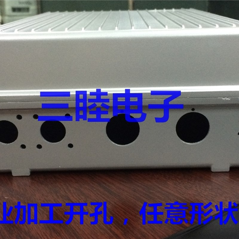 专业加工 任意形状开孔铣孔电源开孔:塑料外壳 铸铝盒 铝合金壳体
