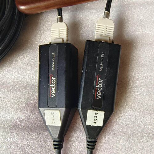 vector 251fibre总线数据分析仪器。。成