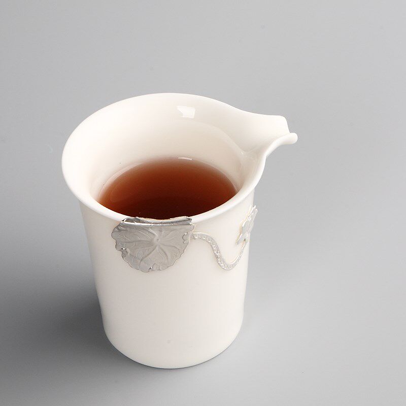玉白釉手工镶银陶瓷公道杯匀杯功夫茶具配日式大小号茶海分茶器
