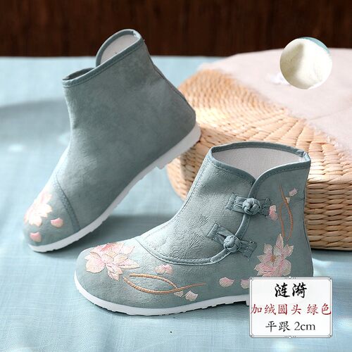 春秋汉服短靴女古风中国风配汉D服绣花鞋子平底古装靴子新款