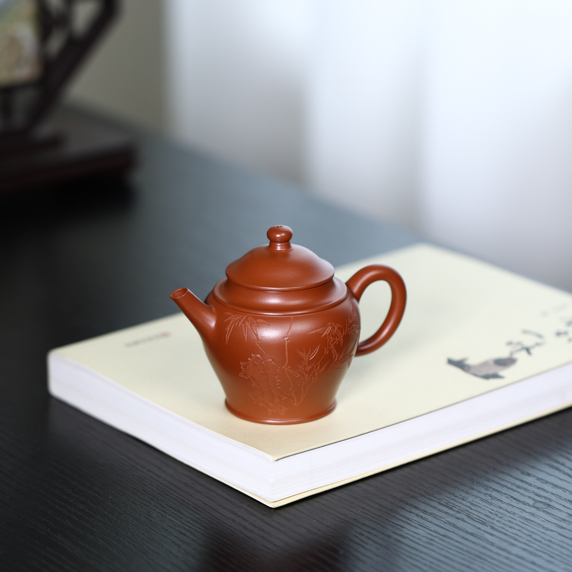 宜兴正宗原矿紫砂壶鸡血大红袍圆帽壶全手工刻绘泡茶茶壶茶具150C