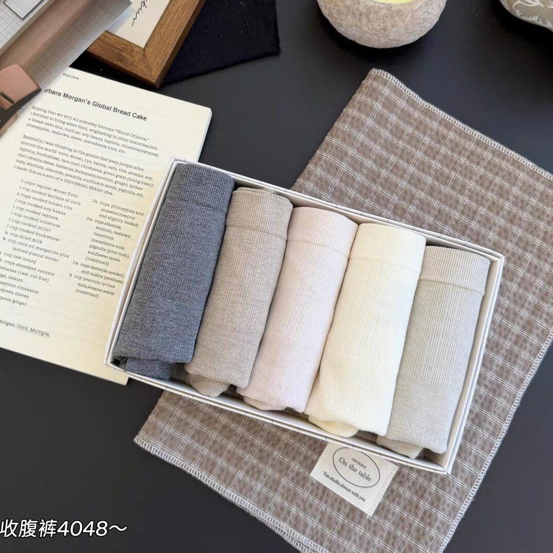 缇娅朵秋款无缝高腰收腹内裤女士精品加宽裆提臀柔软舒适三角短裤