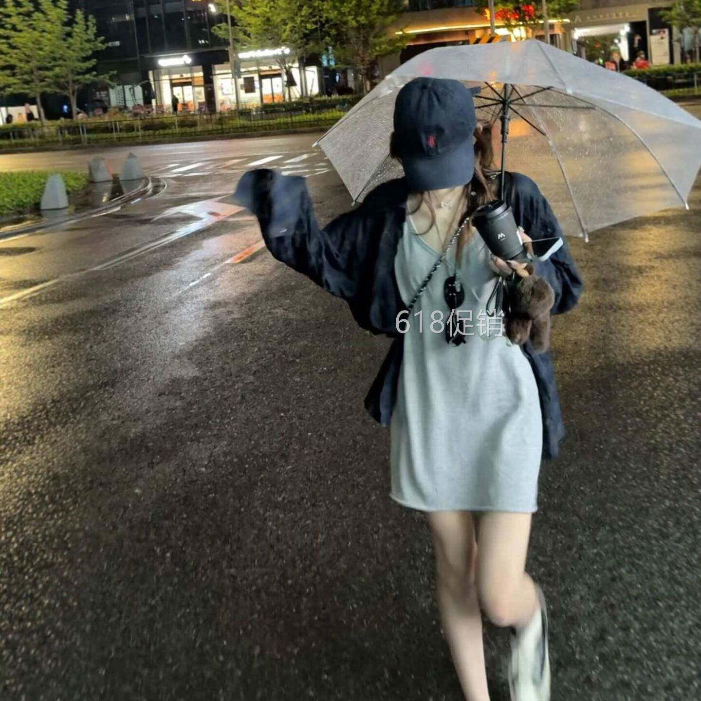 2026夏季慵懒背心裙韩系V领卷边针织吊带裙女叠穿收腰a字洋装