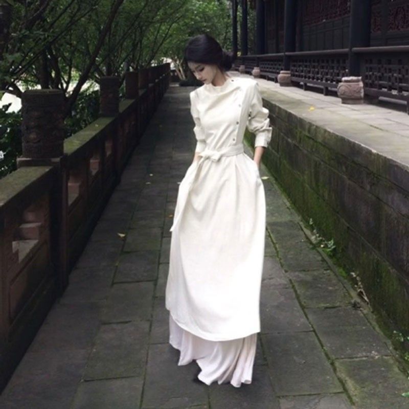 法式感长袖连衣裙子女2026新款秋冬季别致独特超好看气质长裙