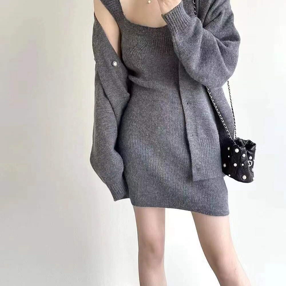 两件套长袖毛衣开衫女2025早秋新品显瘦背心针织连衣裙套装简约