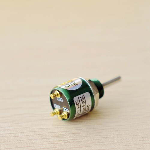 15mm迷你非接触式角度传感器0-5V输出I5V供电P3015替代电位器