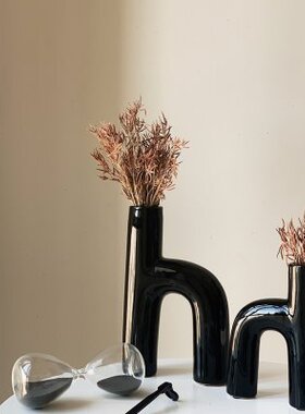 Homeside黑色h型花瓶北欧极简不规则字母陶瓷花器异形装饰摆件