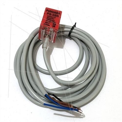 三线防水方形接近开关PL-05N/PS-05N NPN/PNP 金属感应限位传感器
