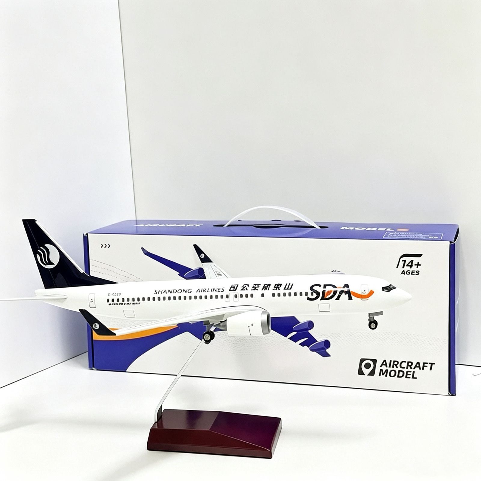 山东航空737飞机模型仿真合金便宜超精致飞机模型带轮带支架摆件
