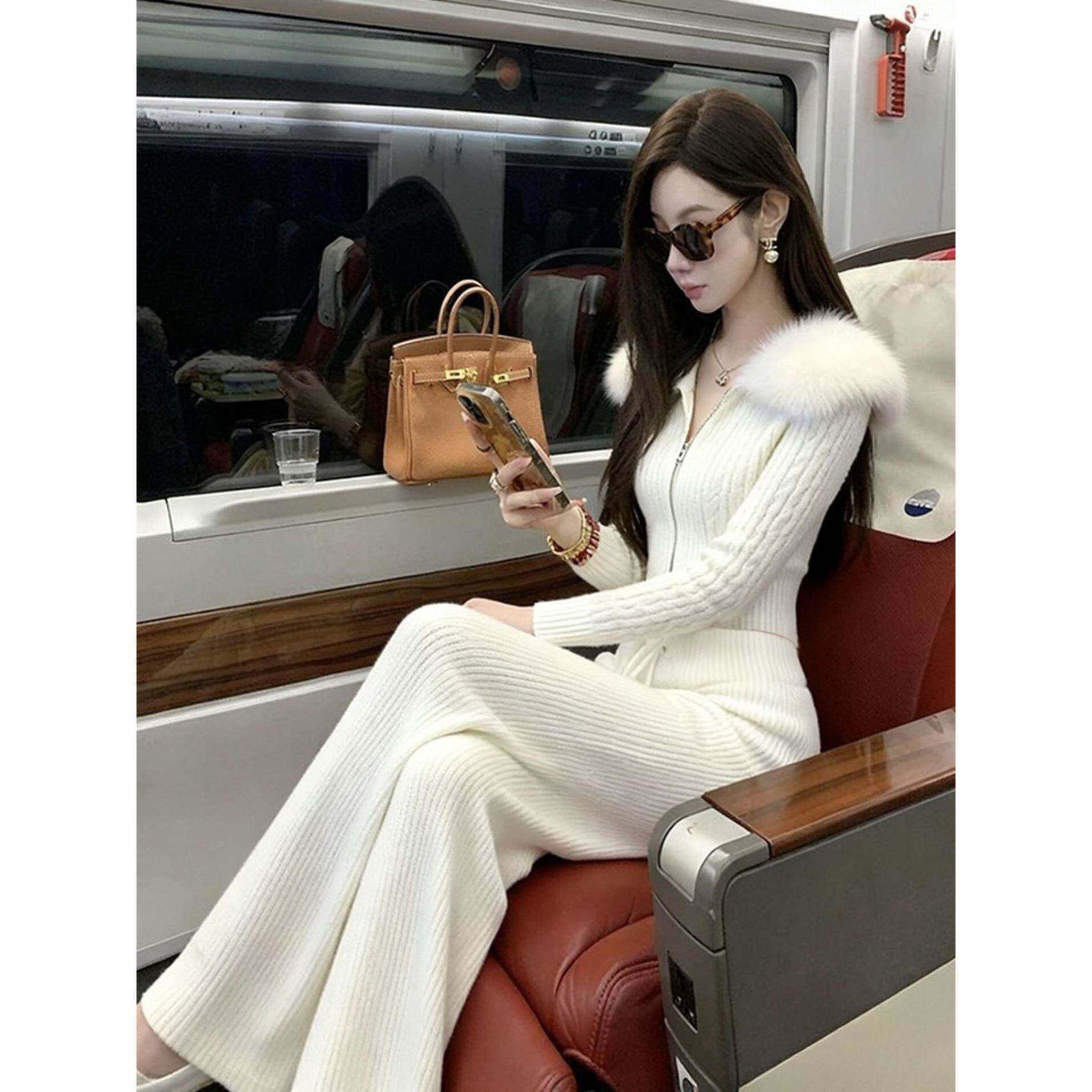 巨好看的秋装一整套气质名媛小香风白色毛领针织外套长裤套装女